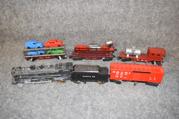 MARX TRAIN SET (1 of 5)