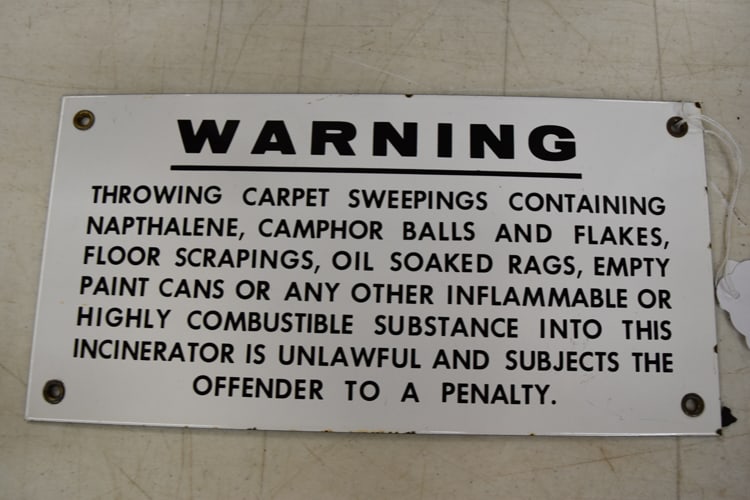 WARNING SIGN: PORCELAIN "WARNING THROWING CARPET SWEEPINGS" PORCELAIN SIGN