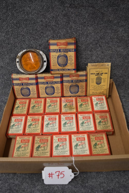 17 MONKEY LINKS IN ORIG. BOXES (1 of 3)