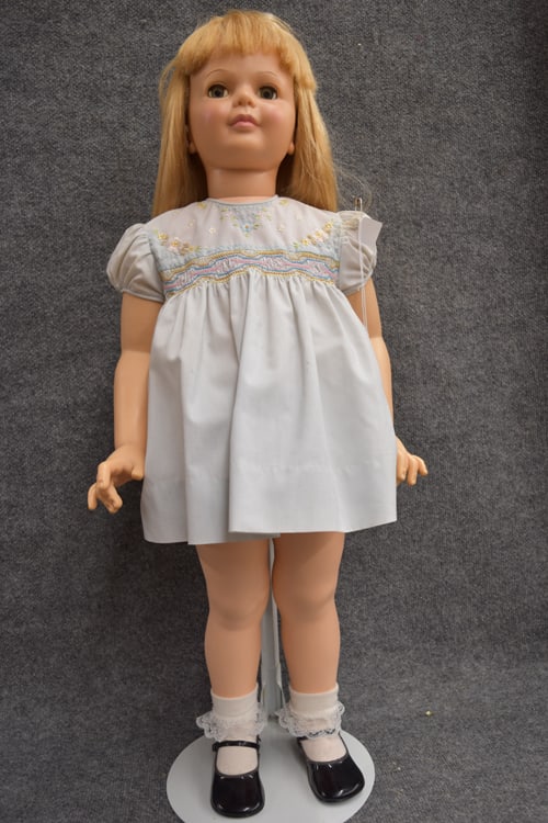 IDEAL DOLL G-35 PLATINUM PATTI PLAY PAL (1 of 5)