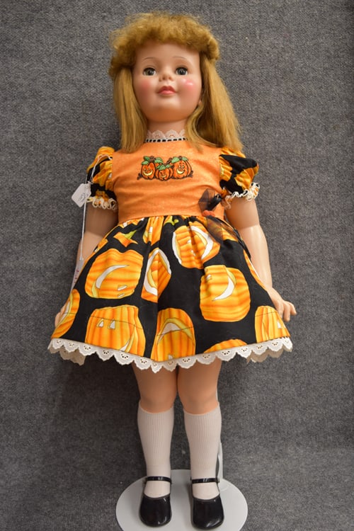 BLONDE 35" PATTI PLAY PAL BY IDEAL (1 of 3)