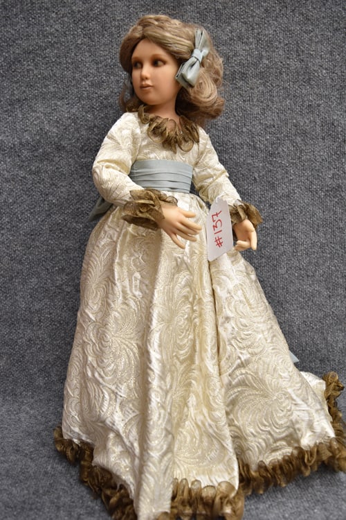 VLASTA DOLLS "GRACE" RESIN DOLL (1 of 2)