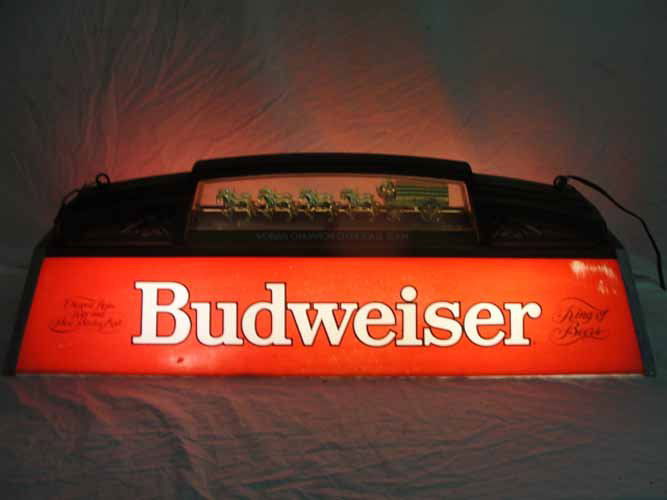 Budweiser Pool Table Light: Budweiser Pool Table Light with Horse and Wagon 39" L x 14" D x 12" H