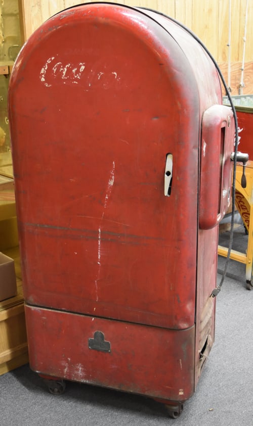 JACOBS COCA-COLA COOLER (1 of 5)