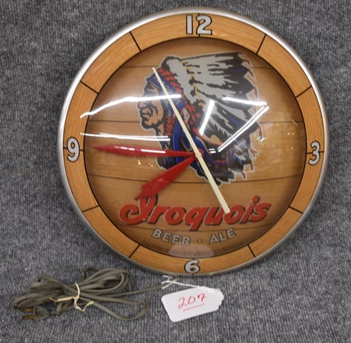 IROQUIS BEER AND ALE DOUBLE BUBBLE CLOCK (1 of 2)