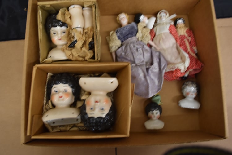 CHINA & PARIAN SHOULDERHEADS (1 of 6)
