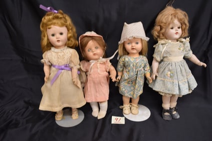 (4) DOLLS