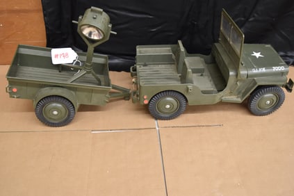 HASBRO GI JOE PLASTIC JEEP & TRAILER