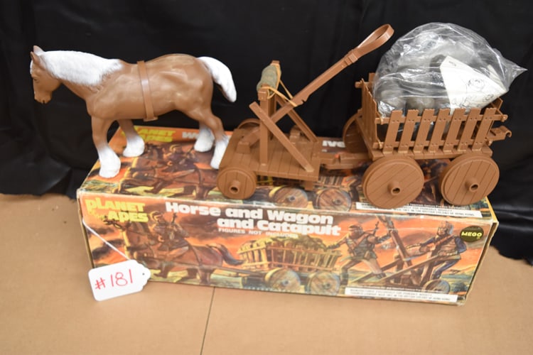 1967 MEGO PLANET OF THE APES HORSE & WAGON & CATAPULT: 1967 MEGO PLANET OF THE APES HORSE & WAGON & CATAPULT IN ORIG BOX, BOX IS CRUSHED & HAS FADING, HAS HORSE, CART, CATAPULT & ROCKS