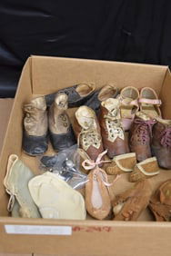 GROUPING OF ANTIQUE SHOES