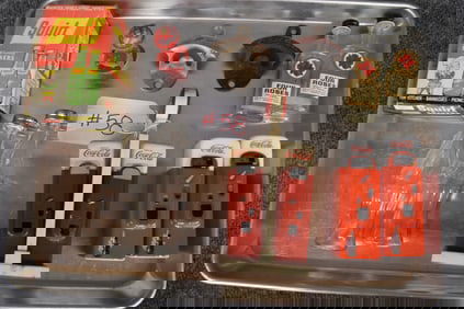 SALT & PEPPER SHAKERS