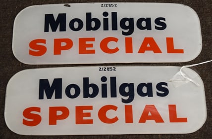 PR OF MOBILGAS PUMP SIGN