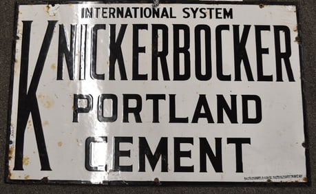 KNICKERBOCKER PORTLAND SIGN