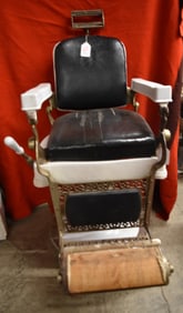 ANTIQUE PORCELAIN BARBERS CHAIR BY BERNINGHAUS