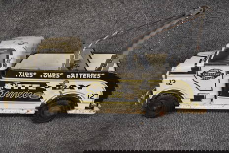 LUMAR TIN 1950'S TOY TRUCK WRECKER: LUMAR TIN 1950'S TOY TRUCK WRECKER IN ORIGINAL PAINT "DAY / NIGHT SERVICE", 18 1/4" L X 10 1/2" H X 7"