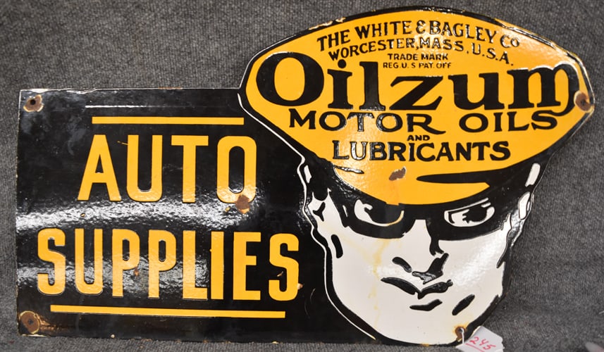 PORCELAIN OILZUM AUTO SUPPLIES SIGN (1 of 4)