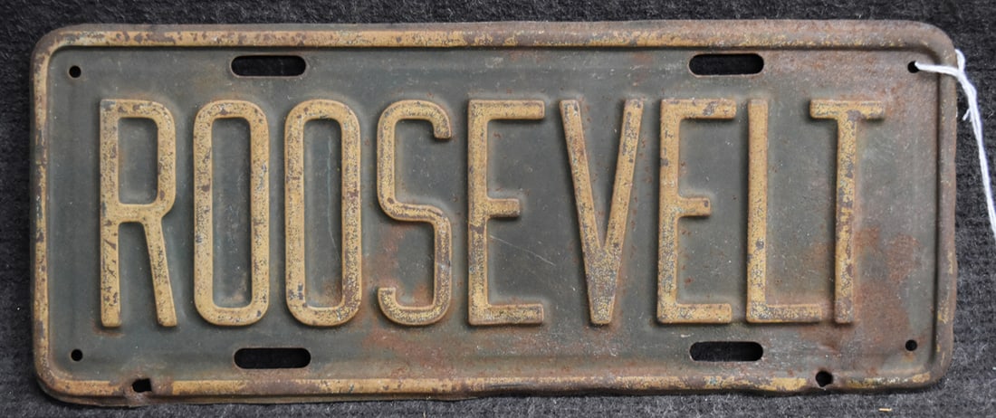 "ROOSEVELT" TIN VANITY LICENSE PLATE: "ROOSEVELT" TIN VANITY LICENSE PLATE - 12 3/8" W X 5" H