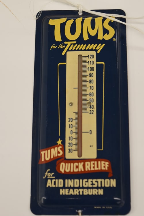 TUMS THERMOMETER: TUMS ADVERTISING THERMOMETER - HAS WORKING THERMOMETER