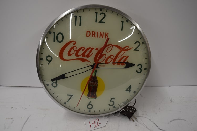 COCA-COLA CLOCK (1 of 2)