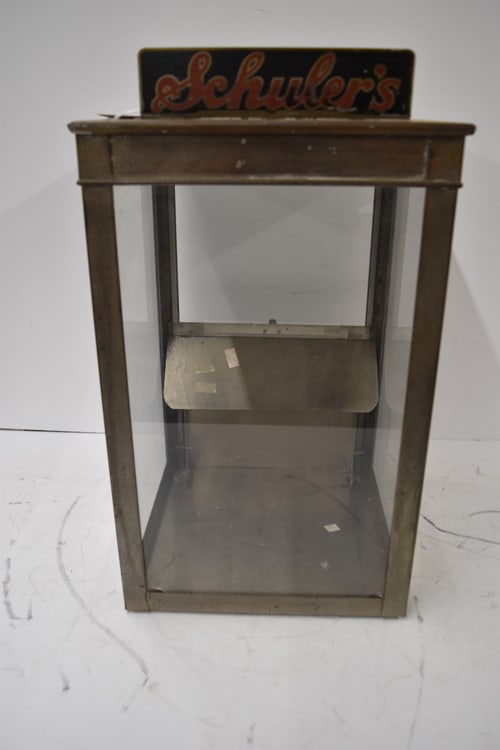 SCHULER'S POTATO CHIP COUNTER TOP CASE (1 of 6)