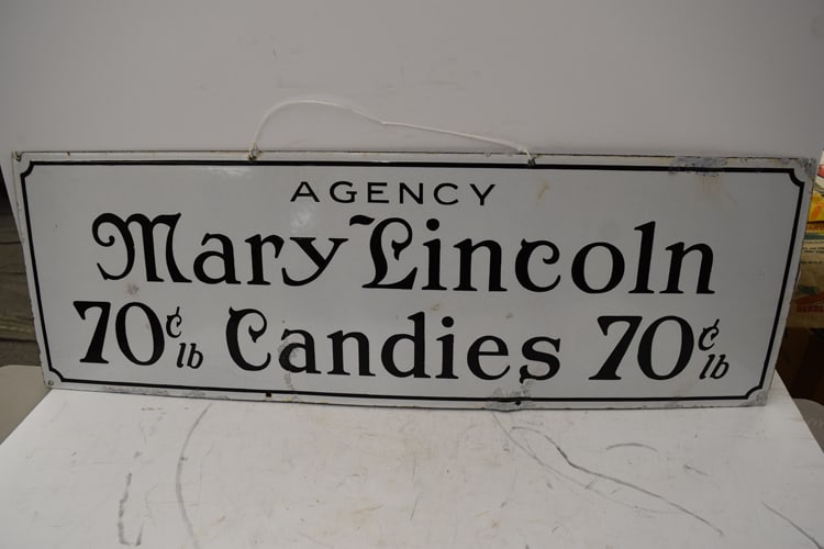 MARY LINCOLN CANDIES SIGN (1 of 4)