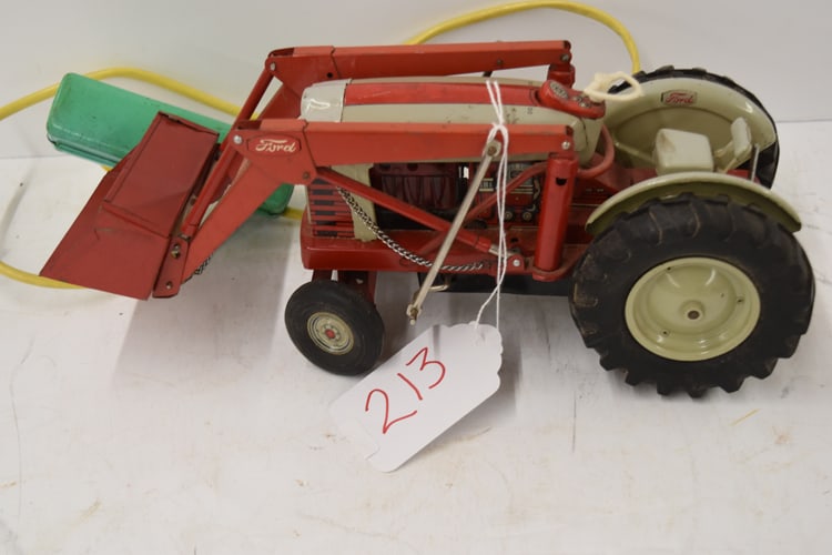 FORD 1841 REMOTE CONTROL TRACTOR - 3