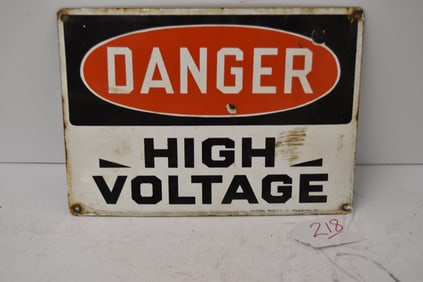 DANGER HIGH VOLTAGE PORC SIGN