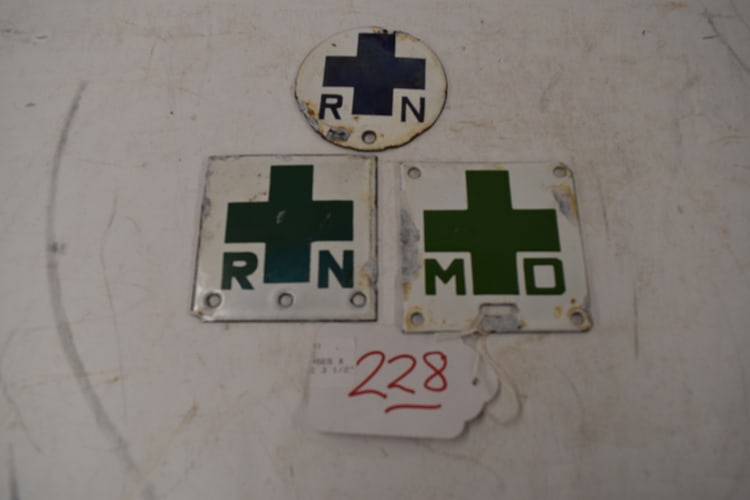 (3) PORC MEDICAL PLATE TOPPERS: GROUPING OF (3) PORCELAIN MEDICAL PLATE TOPPERS TO INC: (2) NURSES & (1) DOCTOR