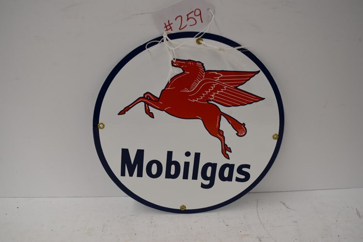 MOBILGAS PUMP PLATE (1 of 2)