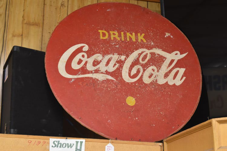 MASONITE COCA-COLA SIGN (1 of 1)