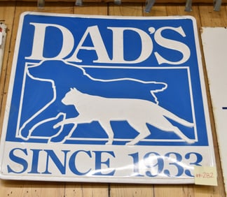 DAD'S PET FOOT SIGN
