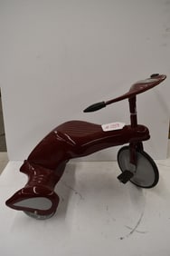 CHILD'S TRICYCLE
