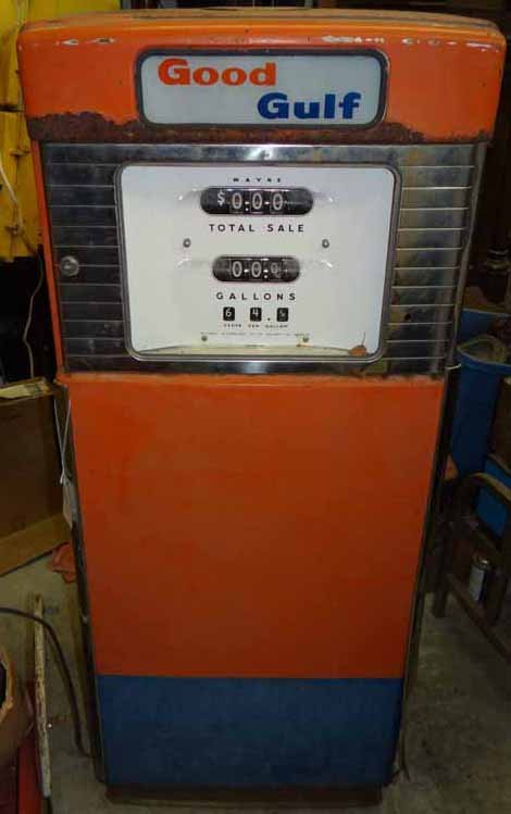 Gulf Wayne Gas Pump: Good Gulf Wayne Gas Pump, As Is Condition, As Found, 57"H X 28"W