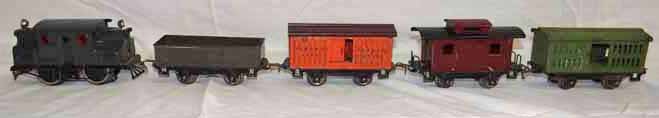 1920's Lionel 0 Gauge Train Set: 1920's Lionel 0 Gauge Train Set w/158 Locomotive & 4 Freight Cars to Inc: 901, 800, 801 & 802