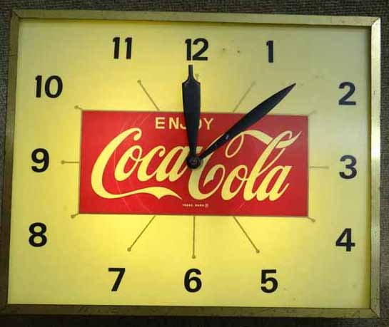 Coca Cola Light Up Clock: Plastic Enjoy Coca Cola Light Up Advertising Clocki - Works