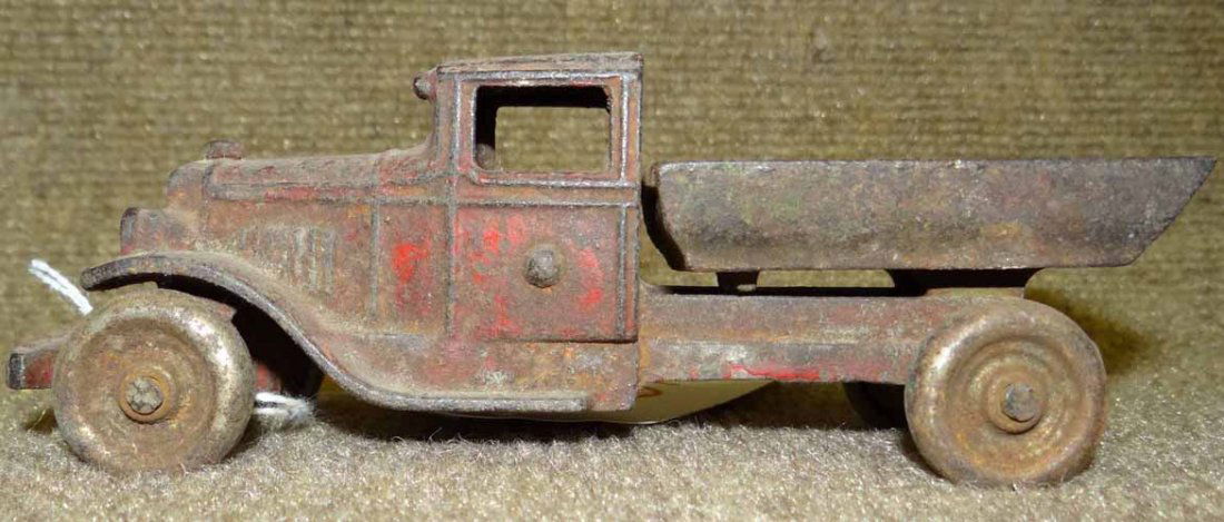 Kenton Dump Truck (1 of 4)