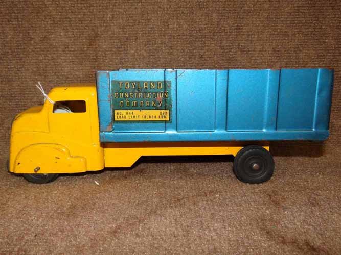 Structo Rack Truck (1 of 3)