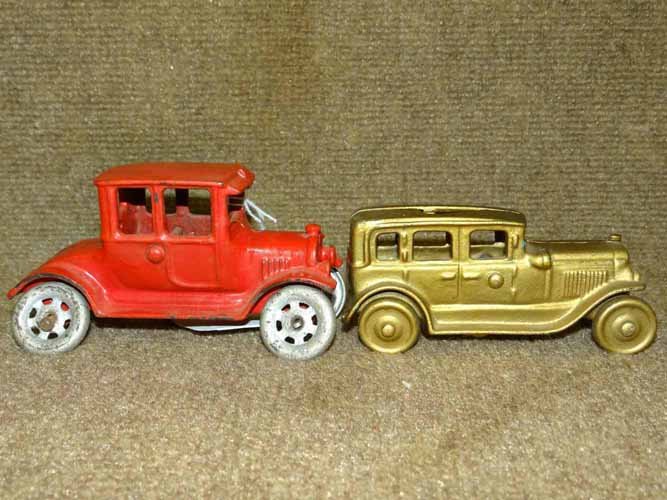 (2) Cast Iron Vehicles (1 of 4)