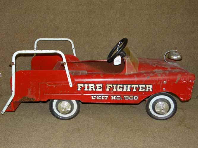 Child's Fire Fighter Pedal Car (1 of 3)
