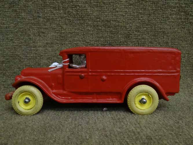 Arcade Panel Truck (1 of 4)