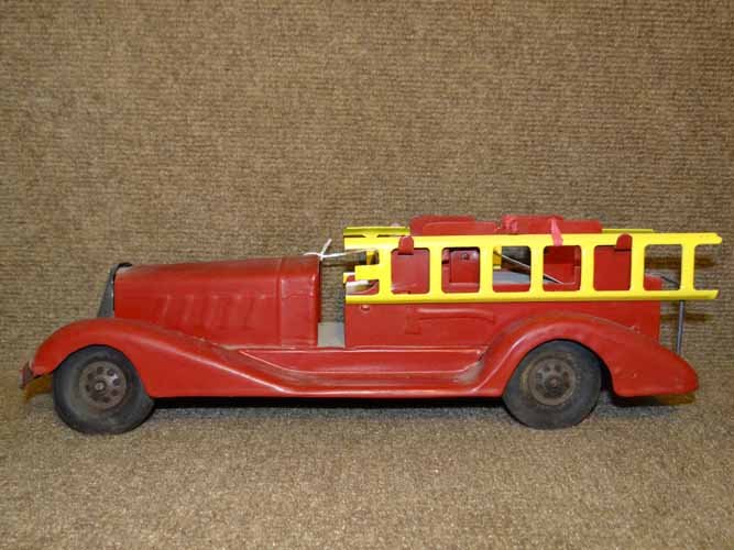 Girard Ladder Truck: 1930's Girard Ladder Truck