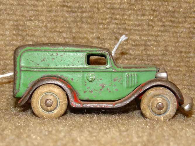 Arcade Panel Truck (1 of 4)