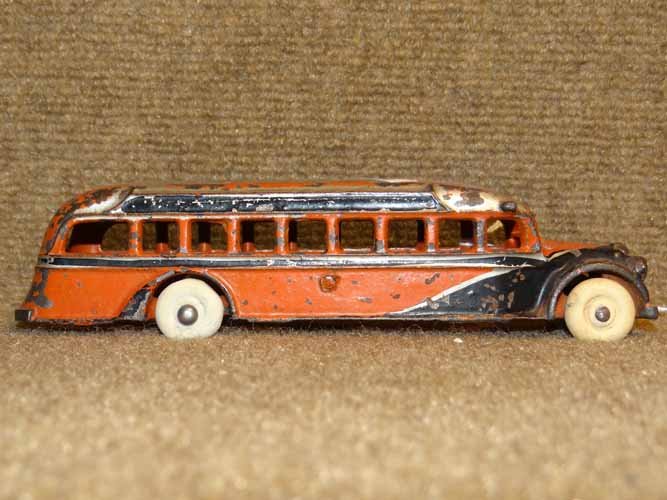 Arcade Greyhound Bus (1 of 4)