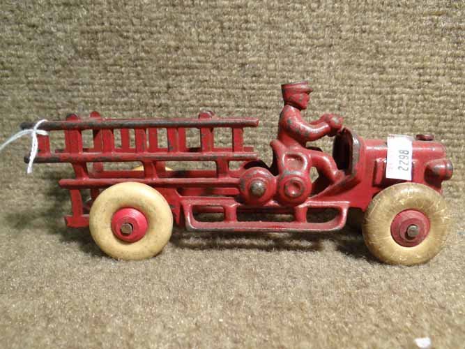 Hubley Ladder Truck: 1920's Cast Iron Hubley Ladder Truck