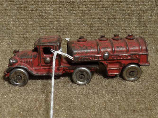 A.C. Williams Gasoline Tank Truck (1 of 4)