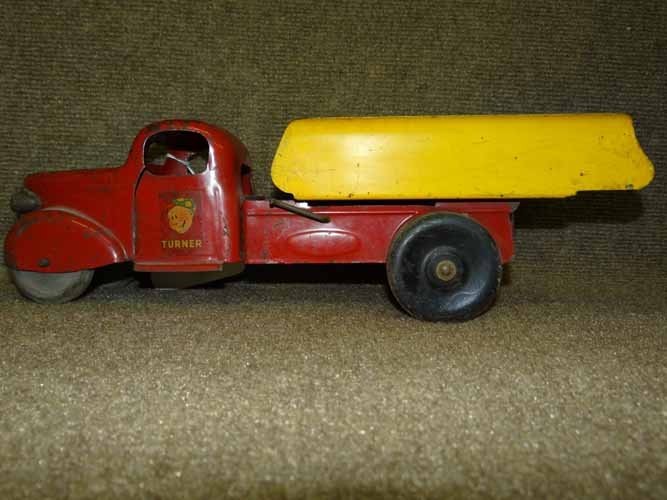 Turner Dump Truck (1 of 4)