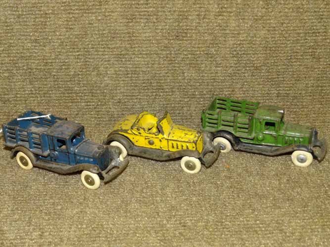 (3) Cast Iron Toys (1 of 4)