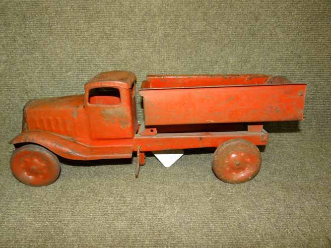 Turner Dump Truck (1 of 4)