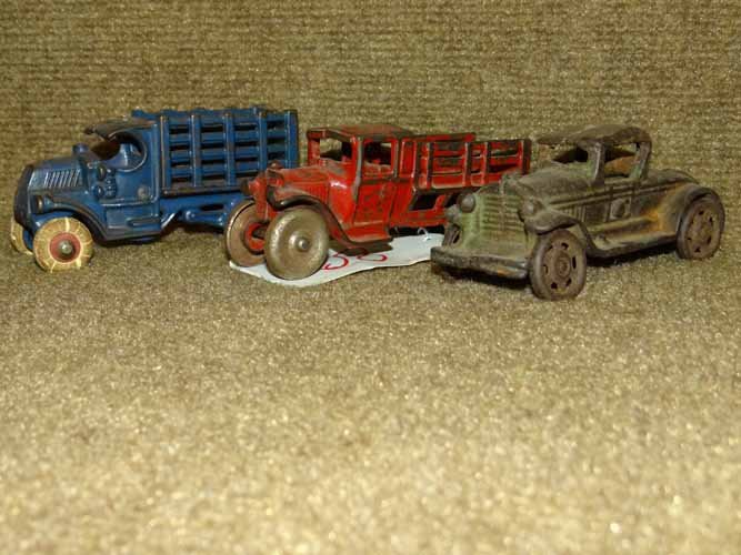 (3) Cast Iron Toys (1 of 4)