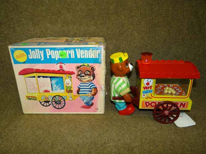 Jolly Popcorn Vendor (1 of 4)